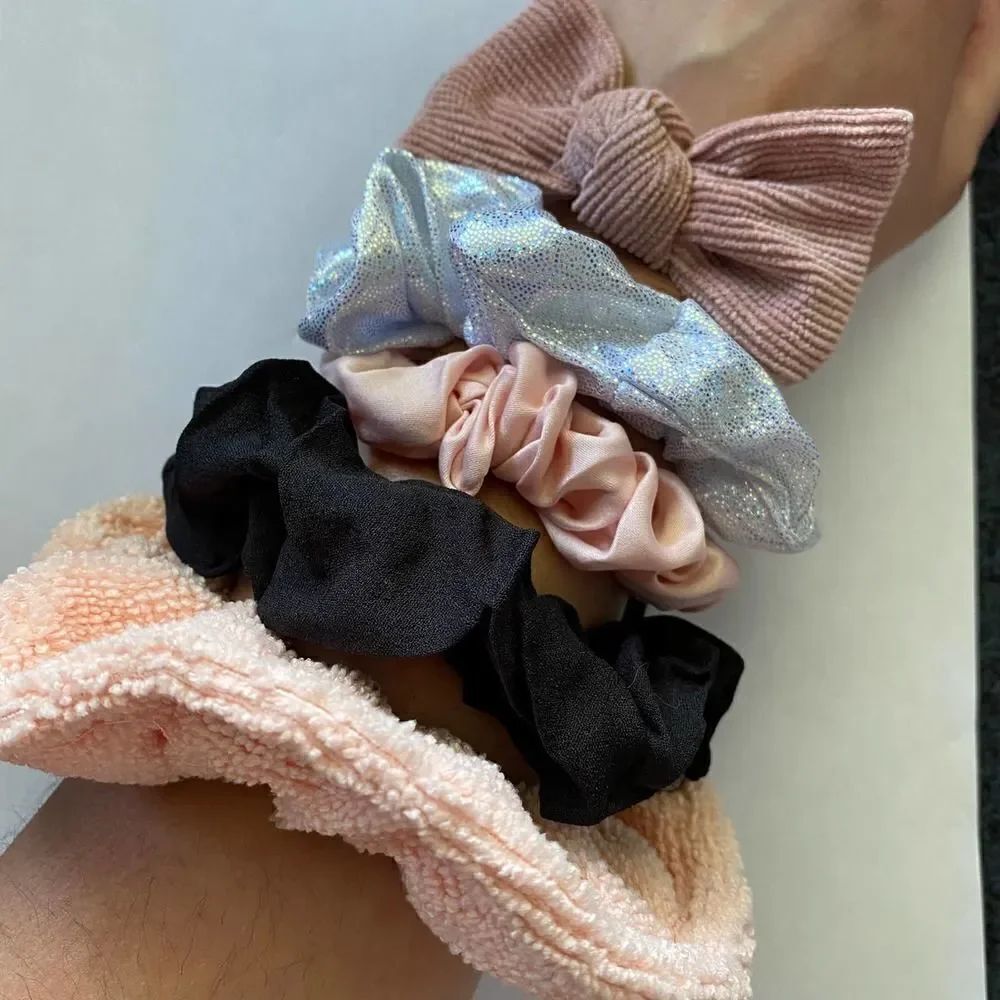 Set of 5 Scrunchies - Microfiber Pink Bow